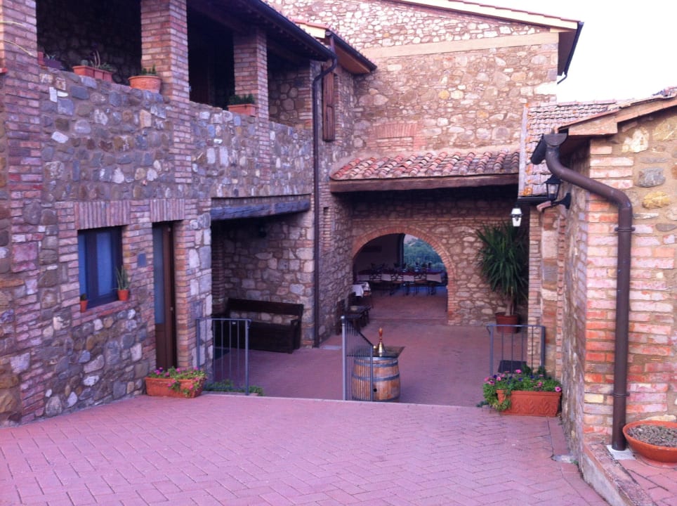 Eingangsbereich Agriturismo Podere del Vescovo