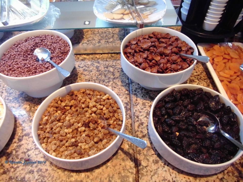 Flakes & Pops Can Garden Beach