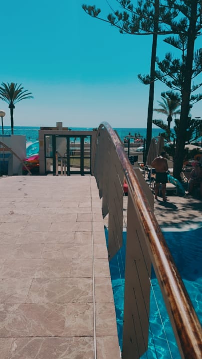 Pool CM Playa del Moro