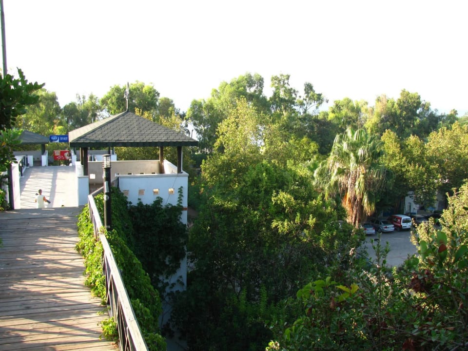 Дорожка к морю Hotel Özkaymak Falez