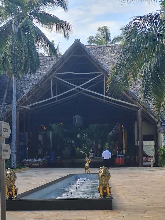 Außenansicht Hotel Kiwengwa Beach Resort