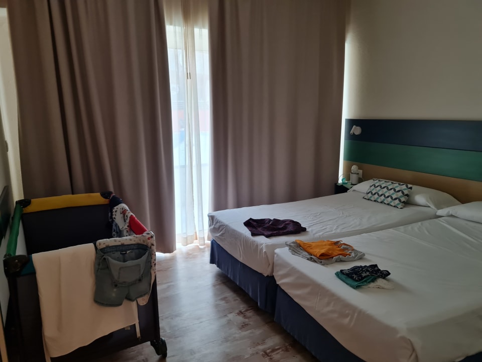 Zimmer HOVIMA La Pinta Beachfront Family Hotel