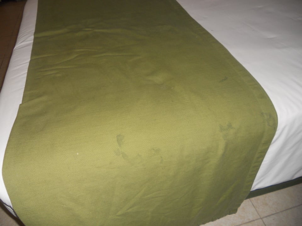 Dirty and molded bed linen Enotel Resort & Spa Porto De Galinhas
