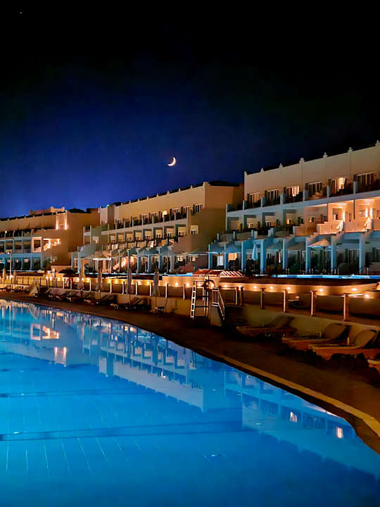 Gartenanlage Diamond Beach by Pearl Resort