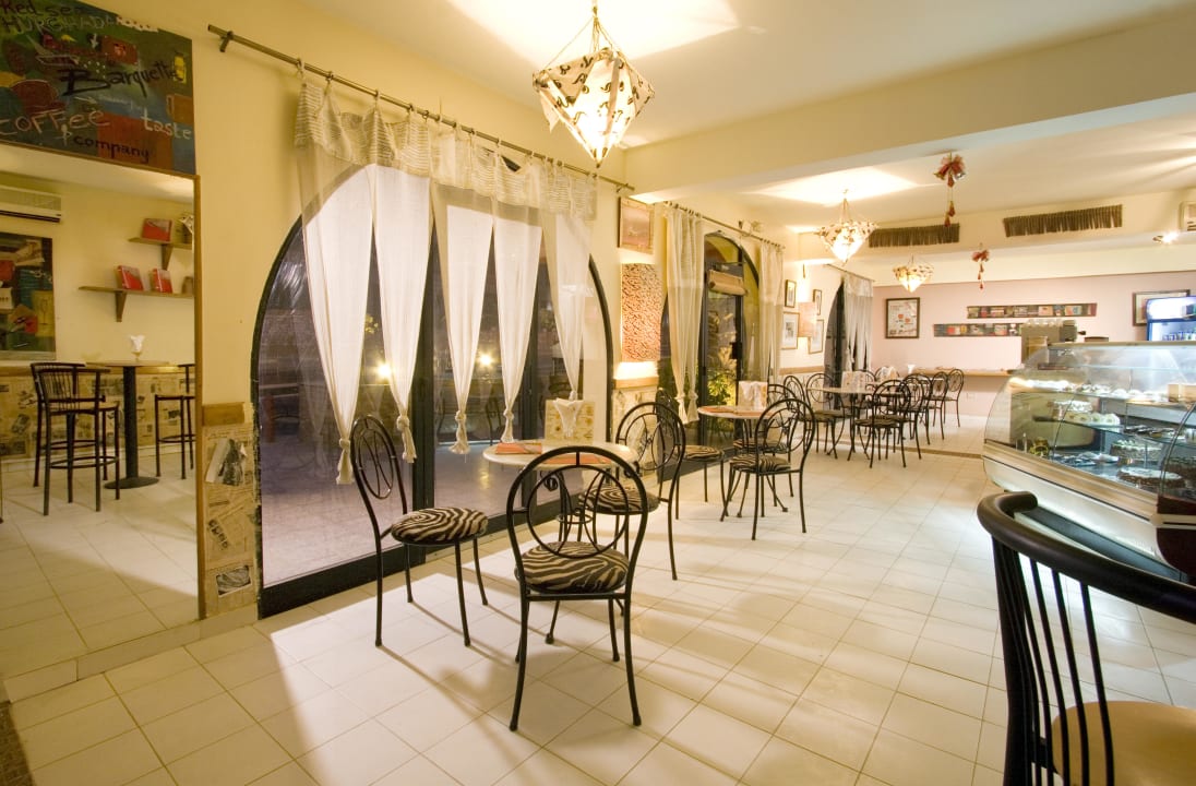 The Hotel Jewels La Perla Hotel