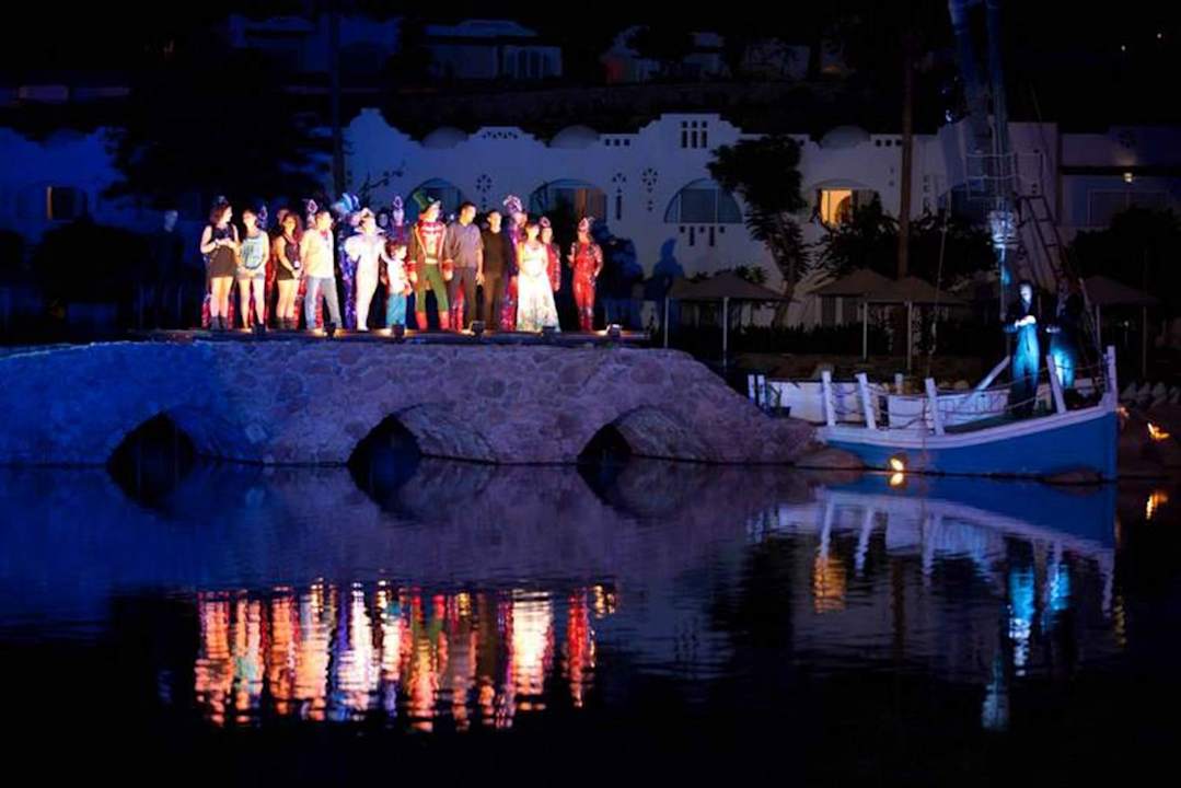 Show Domina Coral Bay Resort, Diving , Spa & Casino