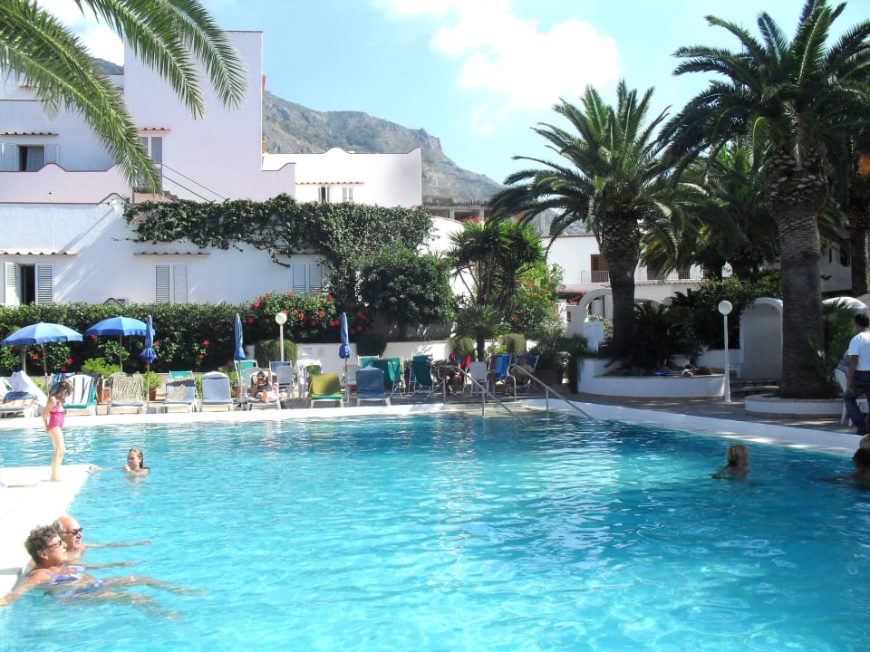 Schöner beheizter Pool Hotel Terme Royal Palm