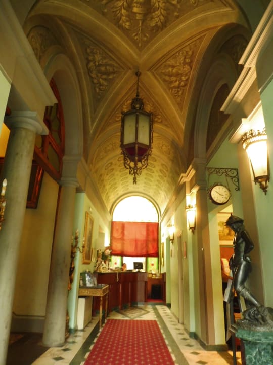 Lobby Hotel Donatello