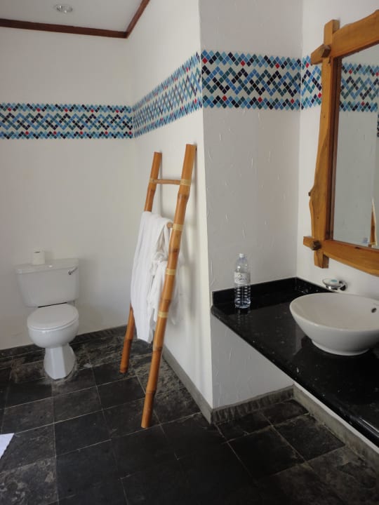 Bad Kuramathi Maldives