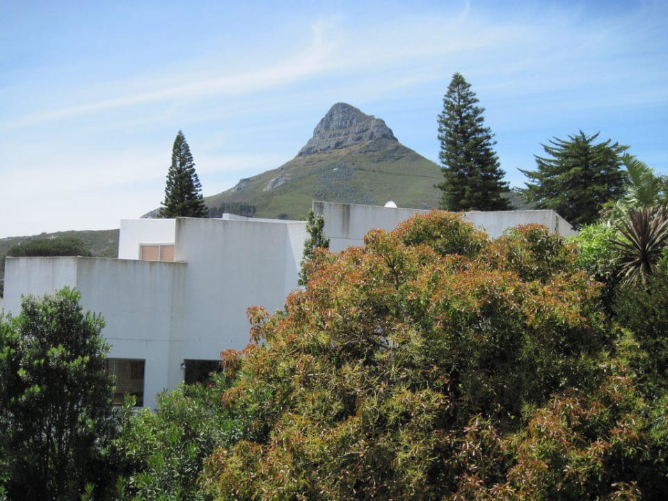 Ausblick vom Balkon auf den Lions Head Le Gouverneur Guesthouse