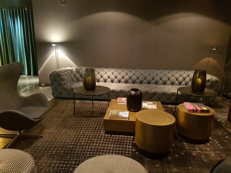 Lobby Motel One Berlin-Upper West