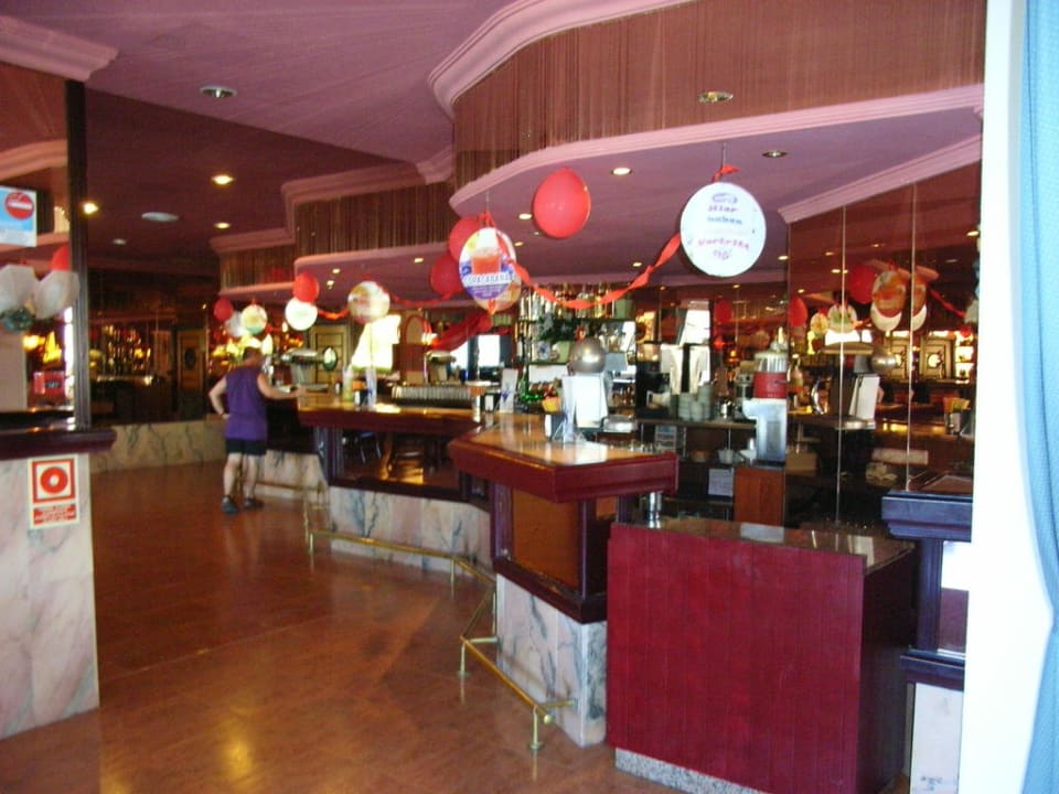 Bar im Haupthaus Flipflop Cala Romantica