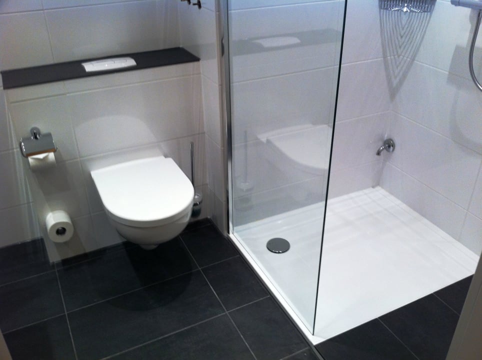 Badezimmer Doppelzimmer Hotel Regina Sankt Augustin