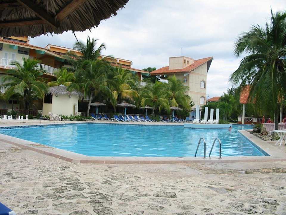 Pool Sol Rio De Luna y Mares