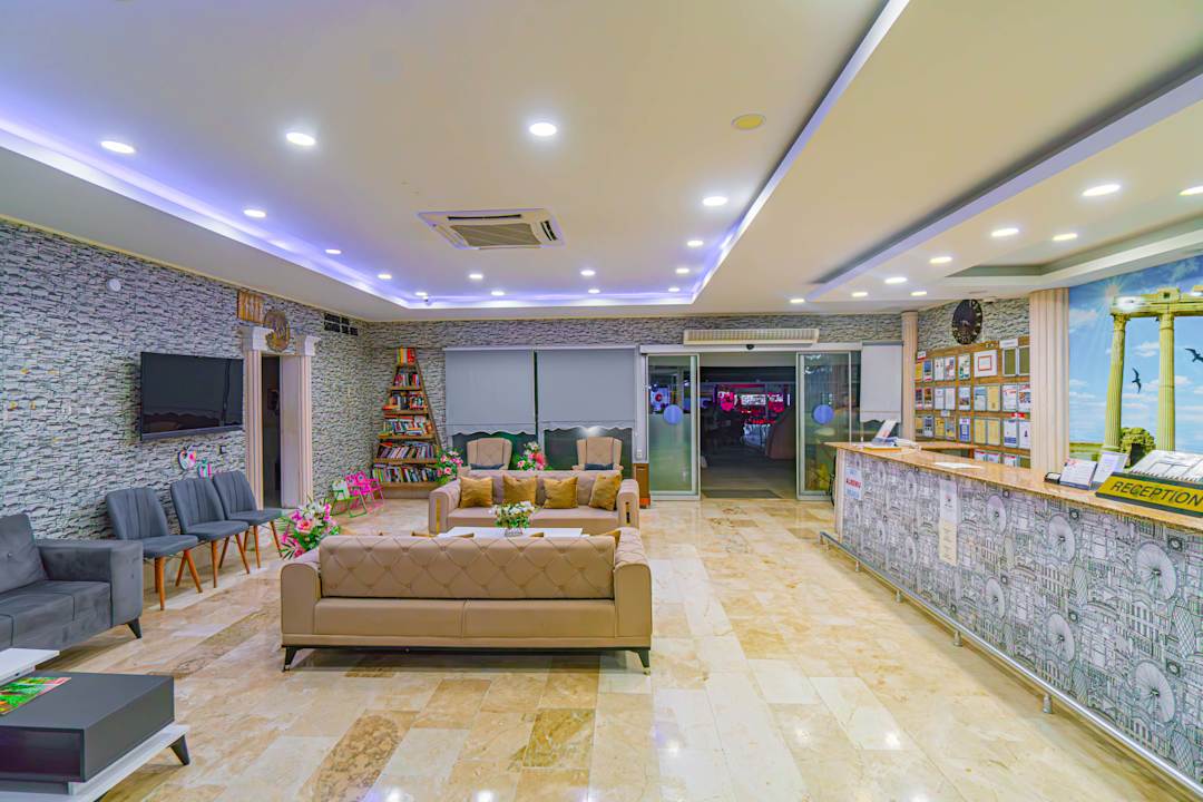 Lobby Sayanora Hotel