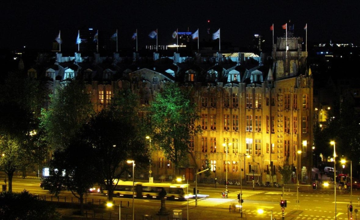 View from Doubletree hotel Grand Hotel Amrâth Amsterdam