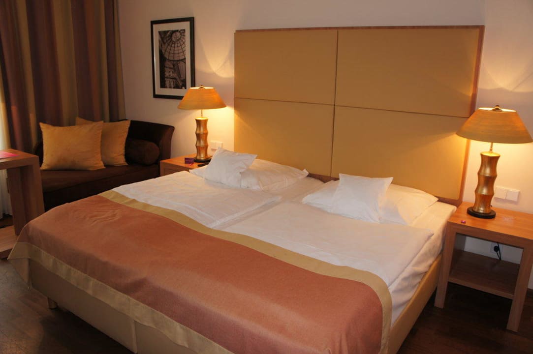 Executive-Doppelzimmer AMERON Köln Hotel Regent