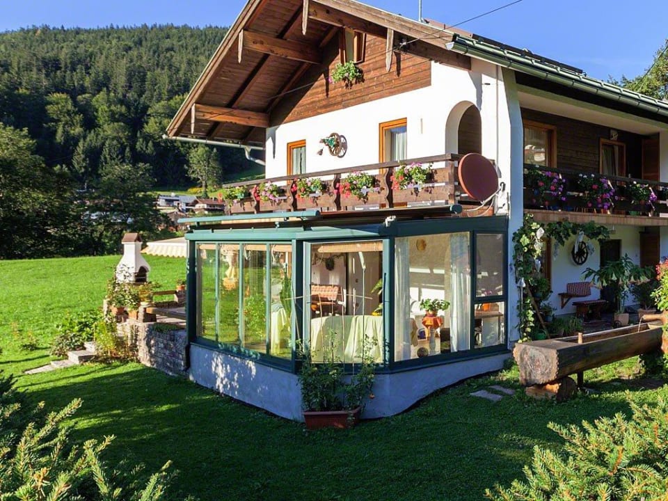 Hausansicht Ferienwohnungen Haus Bergblick