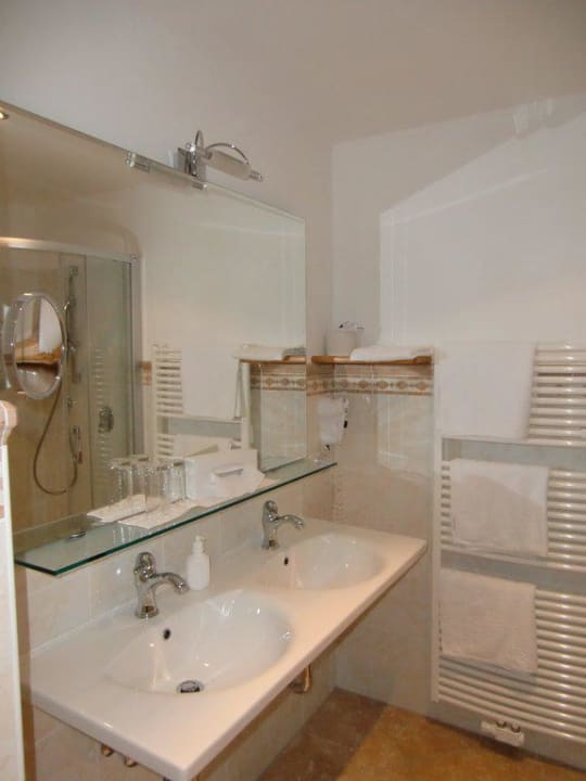 Bad Hotel Wiesenhof Garden Resort