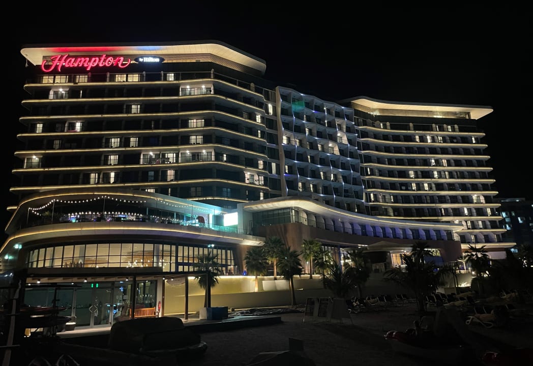 Außenansicht Hampton by Hilton Marjan Island