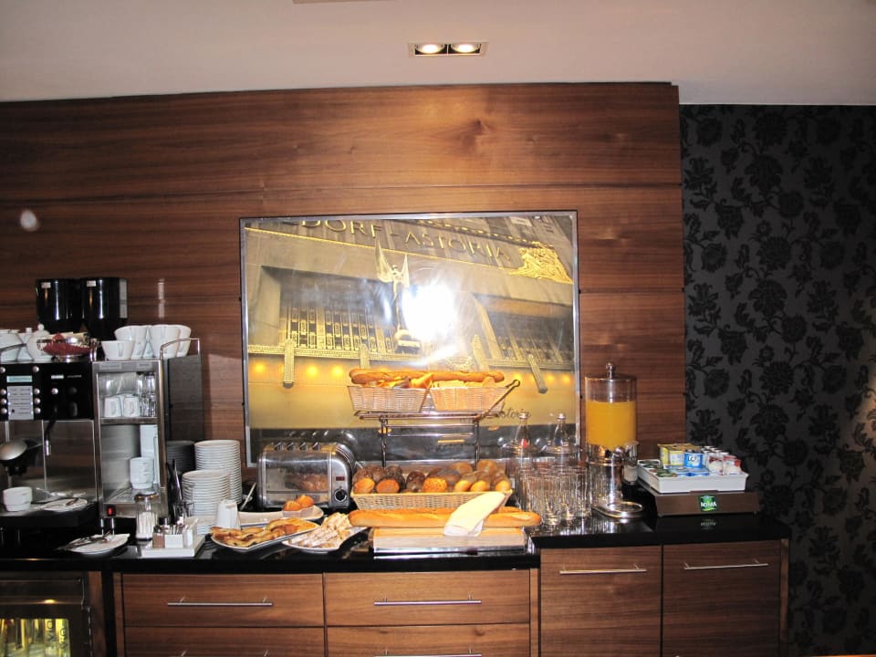 Buffet am Morgen Hilton Dresden