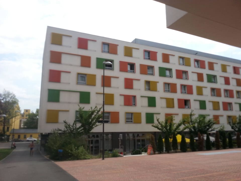 Ansicht von hinten  JUFA Hotel Wien City