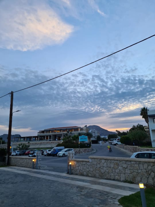 Außenansicht Atlantica Mikri Poli Rhodes