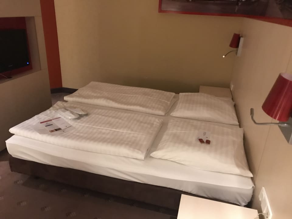 Zimmer acom Hotel Berlin Kurfürstendamm