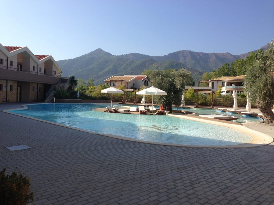 Innenhof mit Pool-Anlage Alexandra Golden Boutique - Adults only