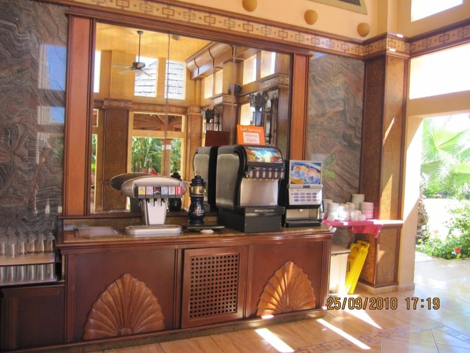 Selbstbedienung Lobby Riu Garopa Hotel Riu Funana
