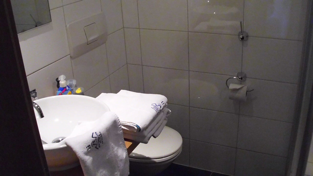Das Bad vom Familienzimmer 209 Familienhotel Hinteregger