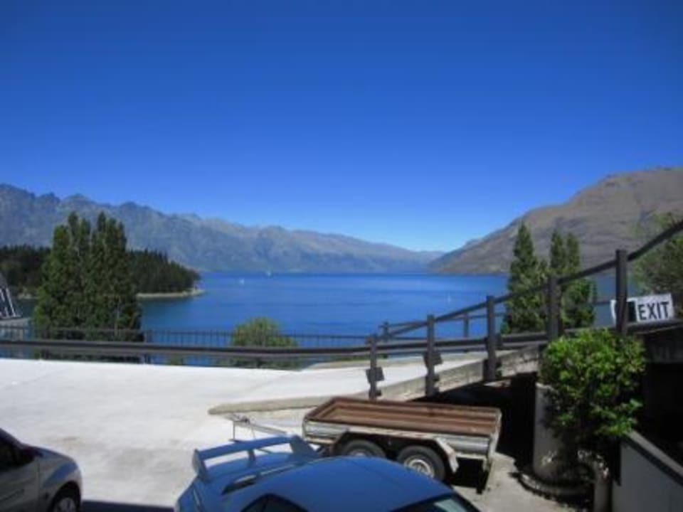 Ausblick auf See Hotel Rydges Queenstown