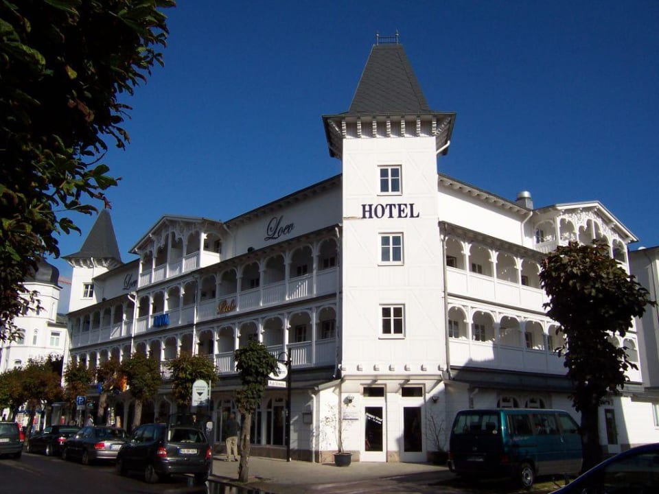 Hotelansicht LOEV Hotel Rügen