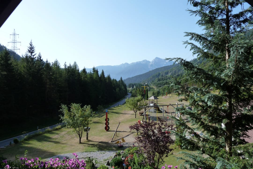 Uitzicht vanuit kamer 24  Gailberghöhe