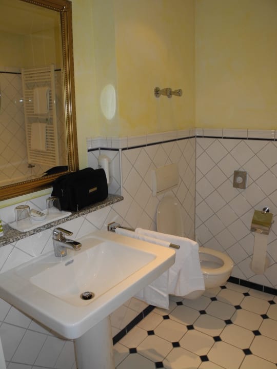 Dusche/Bad/Toilette Mercure Parkhotel Krefelder Hof