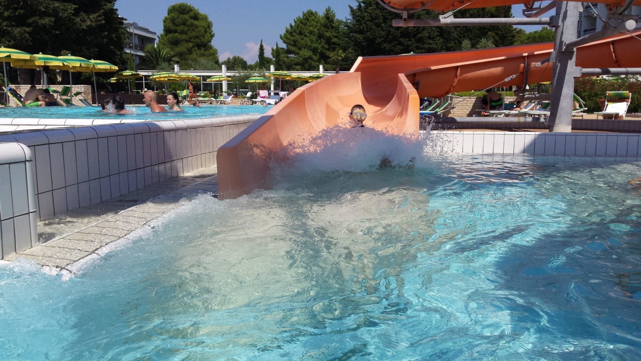 Rutschbahn Falkensteiner Club Funimation Borik