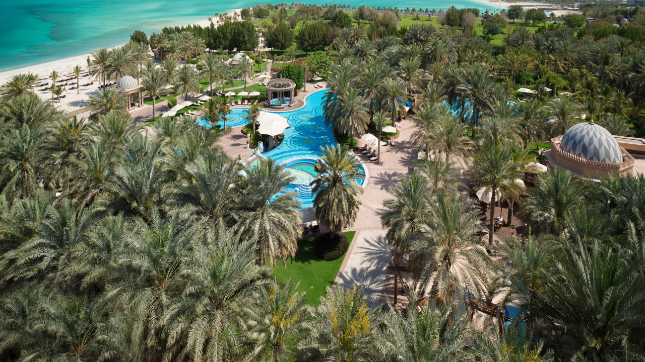 Pool Emirates Palace Mandarin Oriental