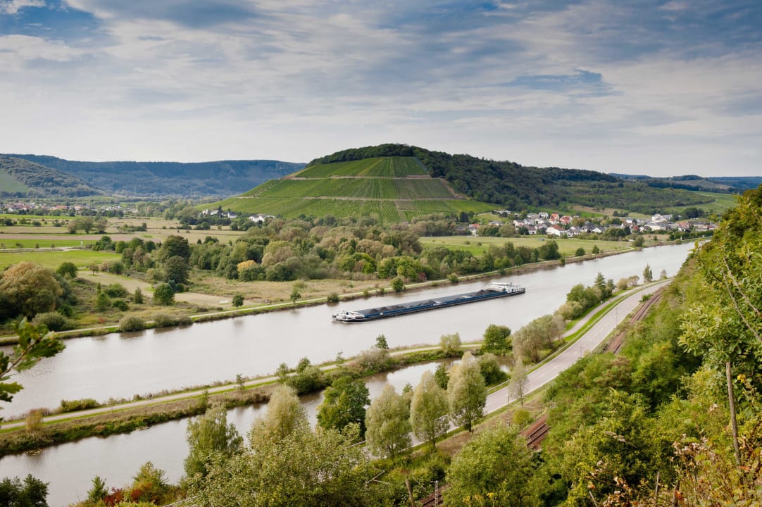 Weinlage Ayler Kupp  Landidyll Weinhotel Klostermühle