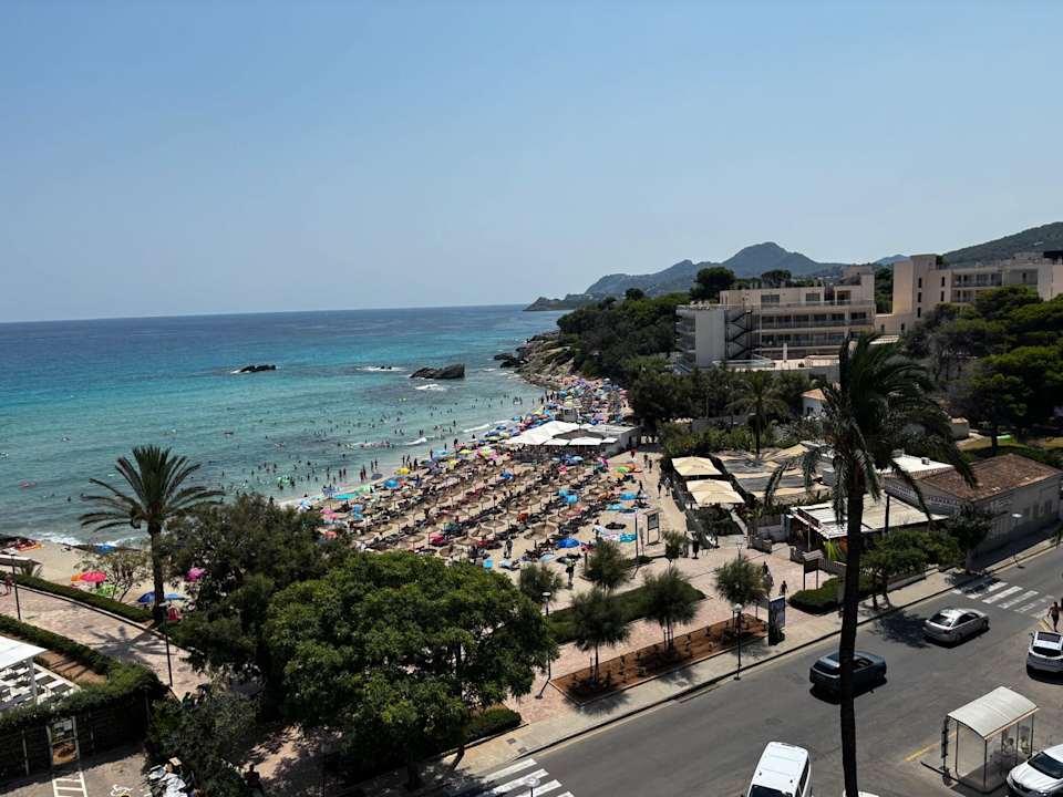 Strand Hotel Serrano Palace