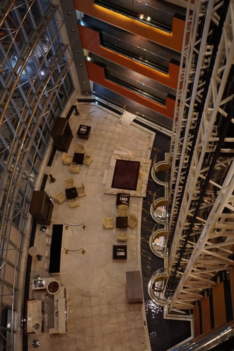 Lifts Hotel Jumeirah Emirates Towers