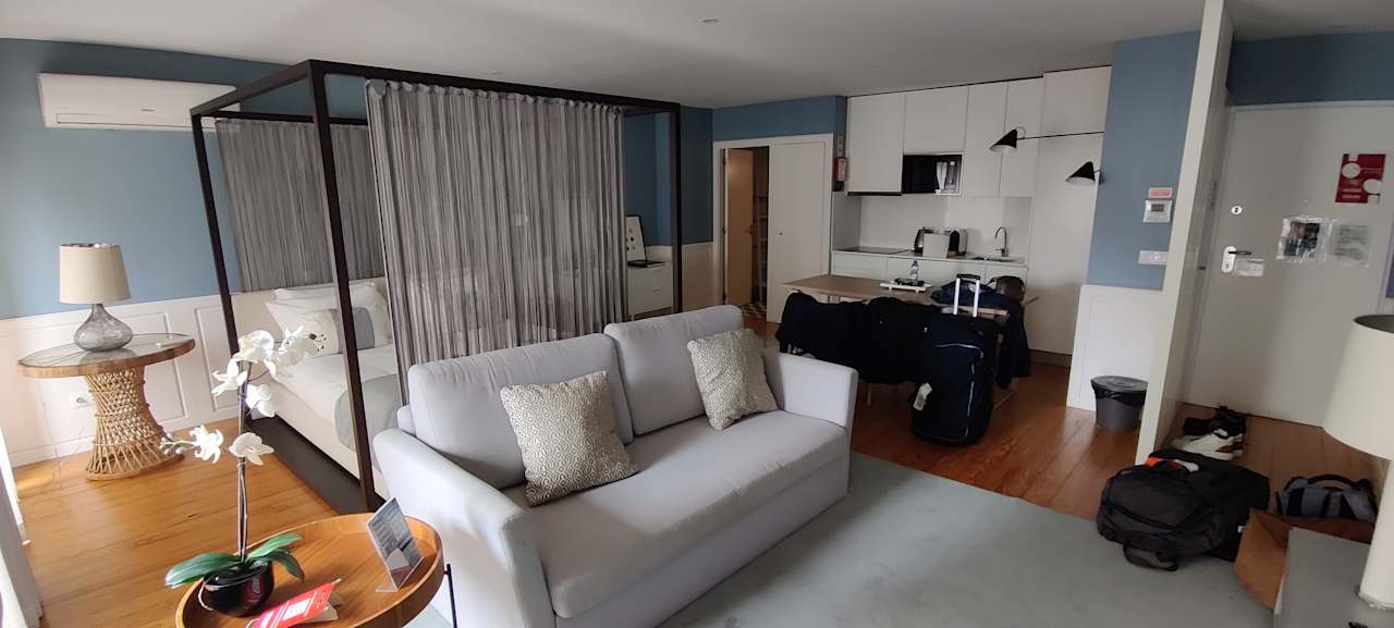 Zimmer Liiiving in Porto | Downtown Luxury Studio