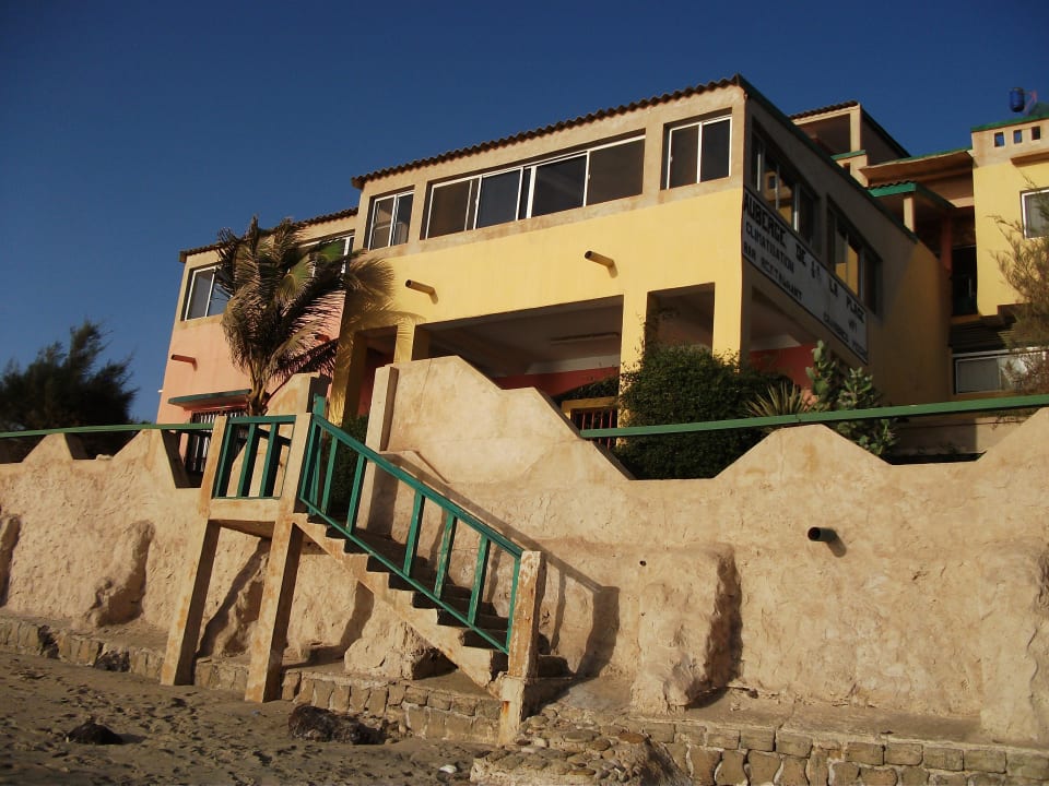 Vue de l'hôtel depuis la plage Auberge de la Plage