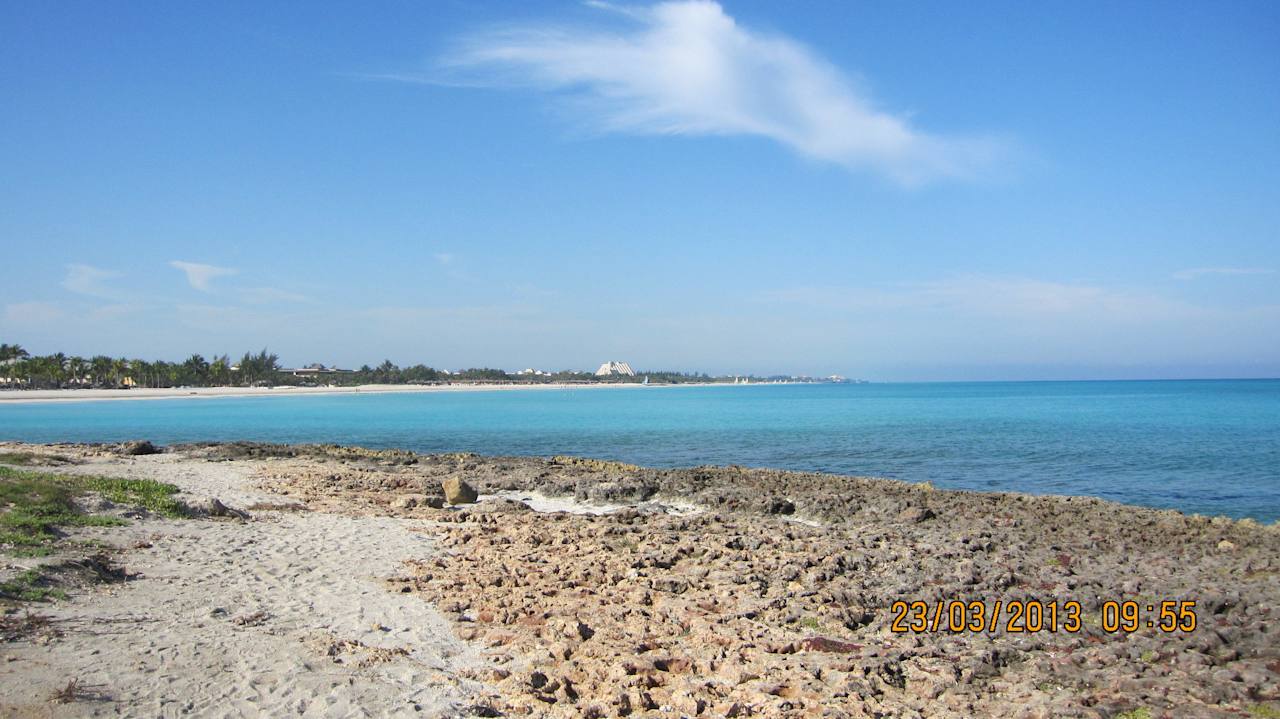 Weg links vom Hotelstrand, unwegsame Stelle Iberostar Origin Laguna Azul