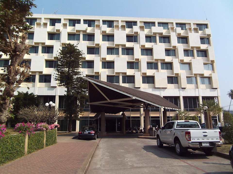 Aussen Charoen Hotel Charoen Hotel