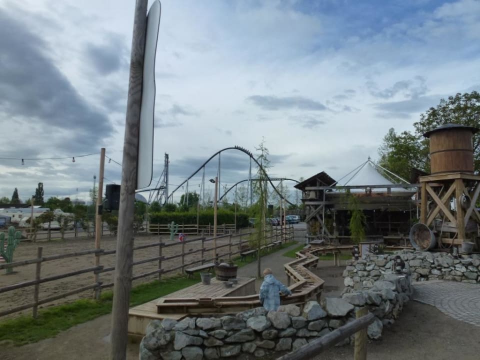 Edelsteinwaschanlage Tipi Town Europa-Park