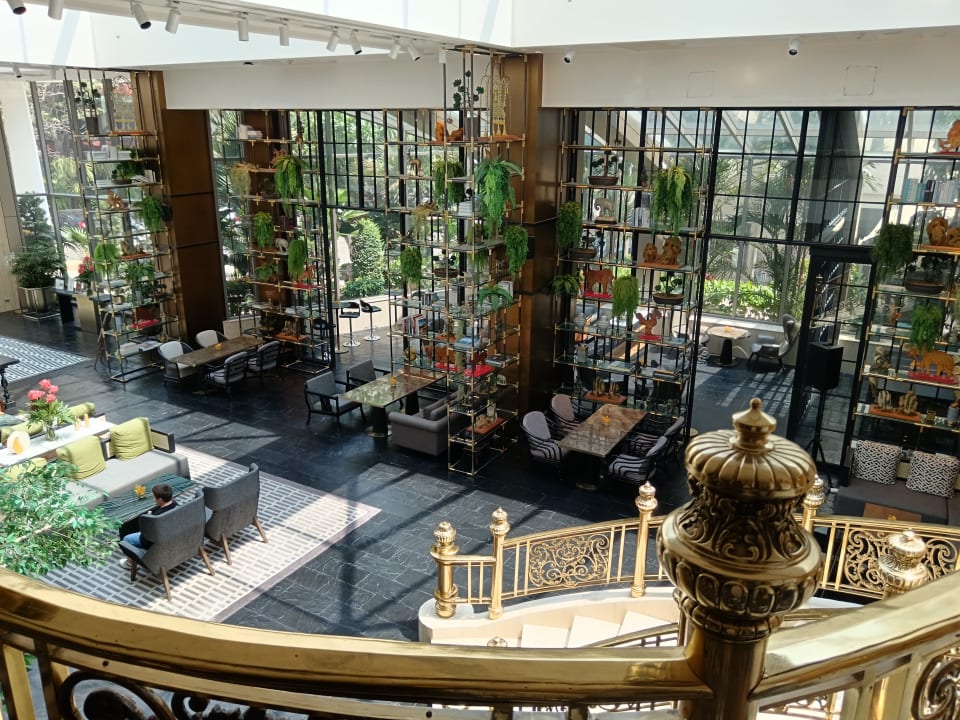 Lobby Montien Hotel Surawong Bangkok - SHA Extra Plus