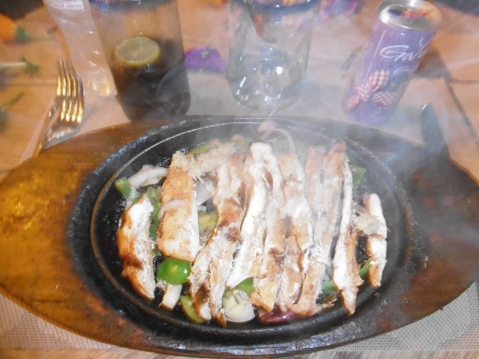 Hot Plate im mexikanischen Restaurant Tropitel Sahl Hasheesh