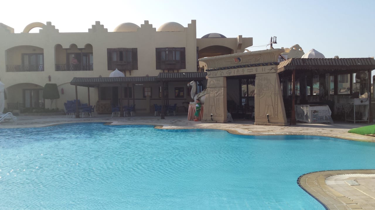 Basen 2 Sunny Days Palma De Mirette Resort & Spa