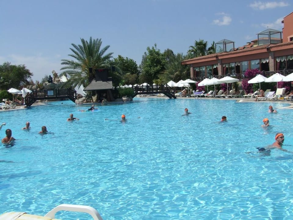 Basen Alba Resort Hotel
