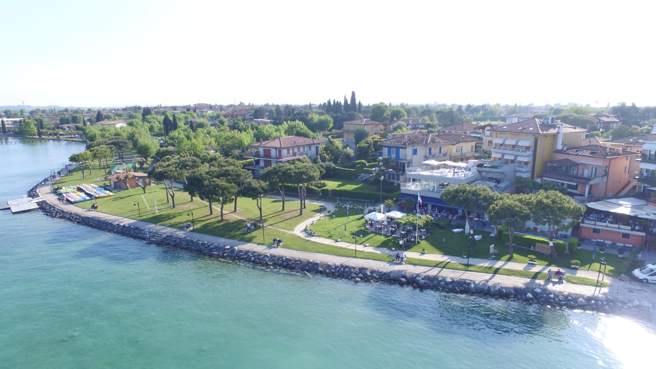 Strand Hotel Ca' Serena